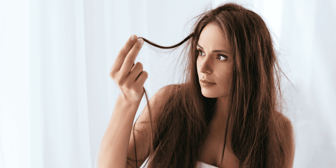 ¿Te molestan los baby hairs porque se esponjan y crees que un antifrizz o alisar el cabello es la solución?